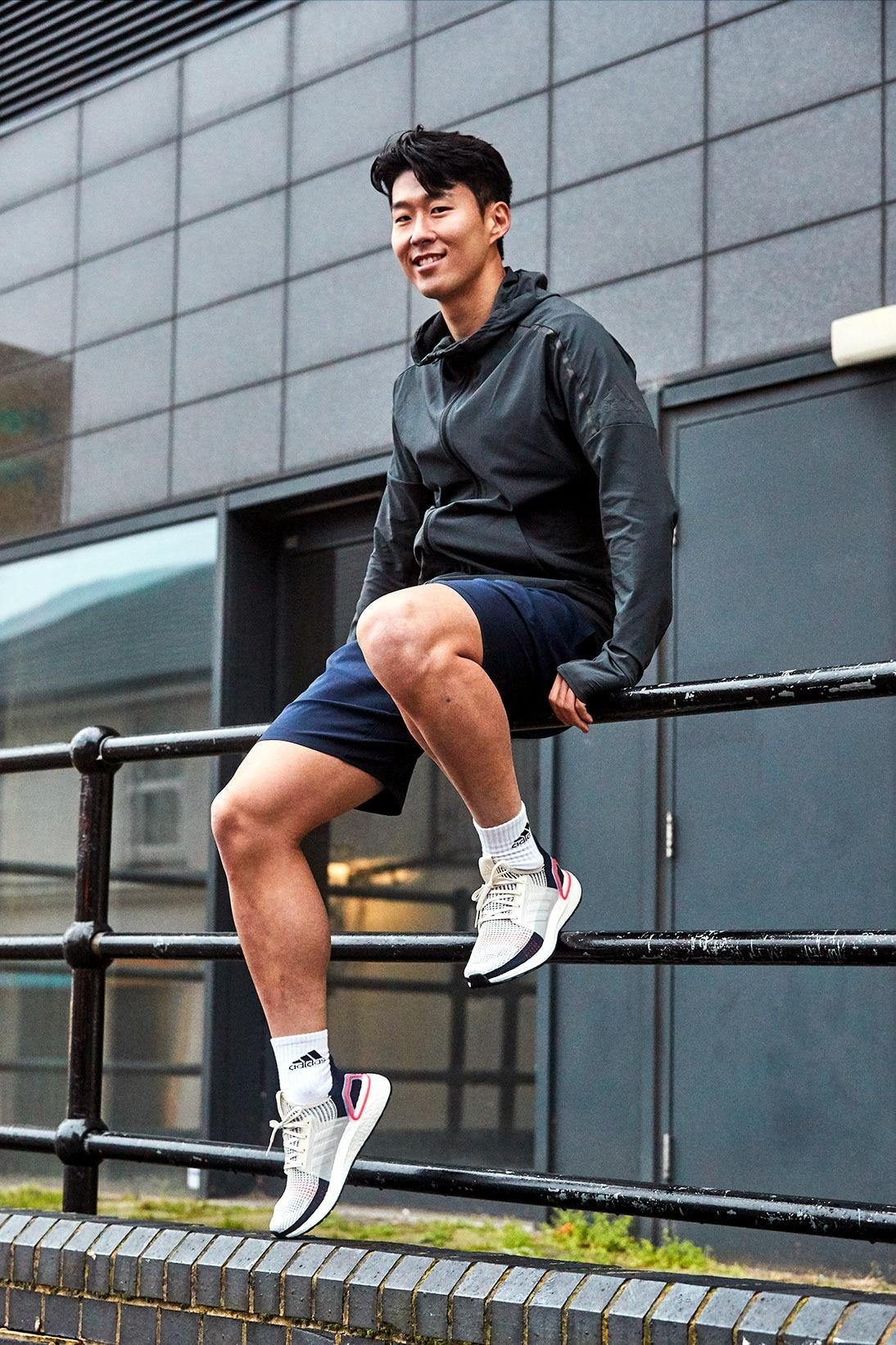 본문 이미지 - 울트라부스트19 러닝화 손흥민 모델컷ⓒ 뉴스1