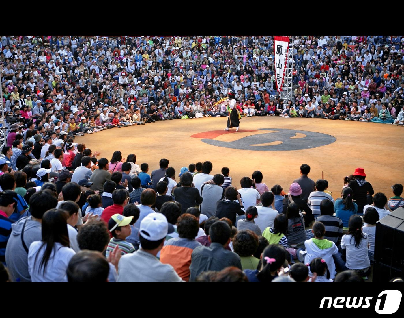 본문 이미지 - 경북도는 안동과 예천에서 8~11일 플리마켓과 국제스마트폰영화제 등 시민과 관광객을 위한 문화행사가 잇따라 열린다.(안동시 제공. 재판매 및 DB 금지)/뉴스1