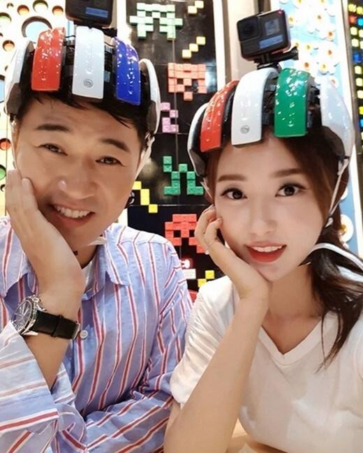 본문 이미지 - 김종민, 황미나/황미나 인스타그램 캡처 ⓒ 뉴스1