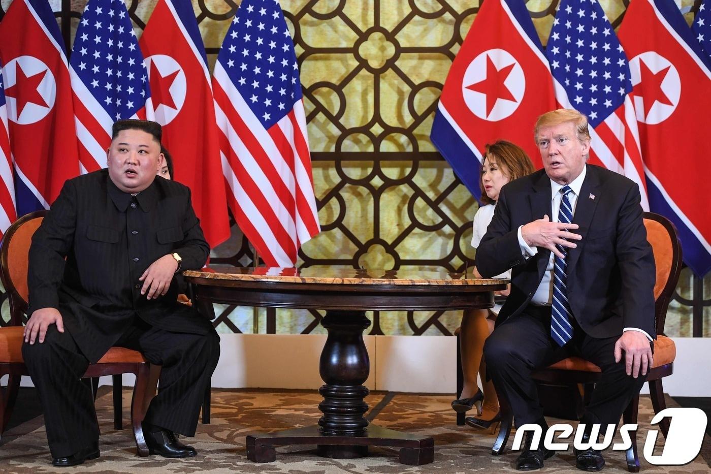 본문 이미지 - 도널드 트럼프 미국 대통령과 김정은 북한 노동당 총비서. ⓒ AFP=뉴스1