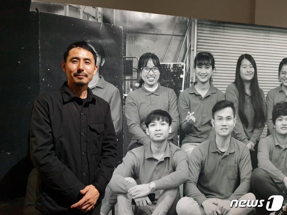 본문 이미지 - 영상설치작업 '2·8 독립선언'를 제작한 후지이 히카루.ⓒ 뉴스1