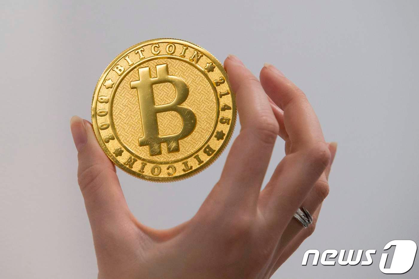 암호화폐 비트코인. ⓒ AFP=뉴스1