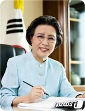 본문 이미지 - 제18회 유관순상 수상자로 김태련 아이코리아 대표가 선정됐다.ⓒ 뉴스1
