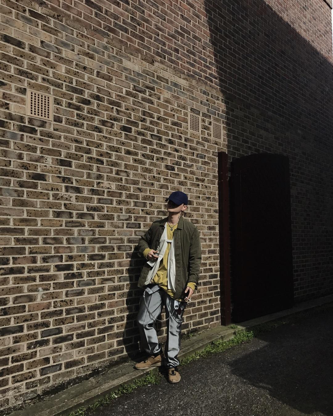 본문 이미지 - 딘의 그런지룩 스타일링. ⓒ 뉴스1(딘 인스타그램 갈무리)