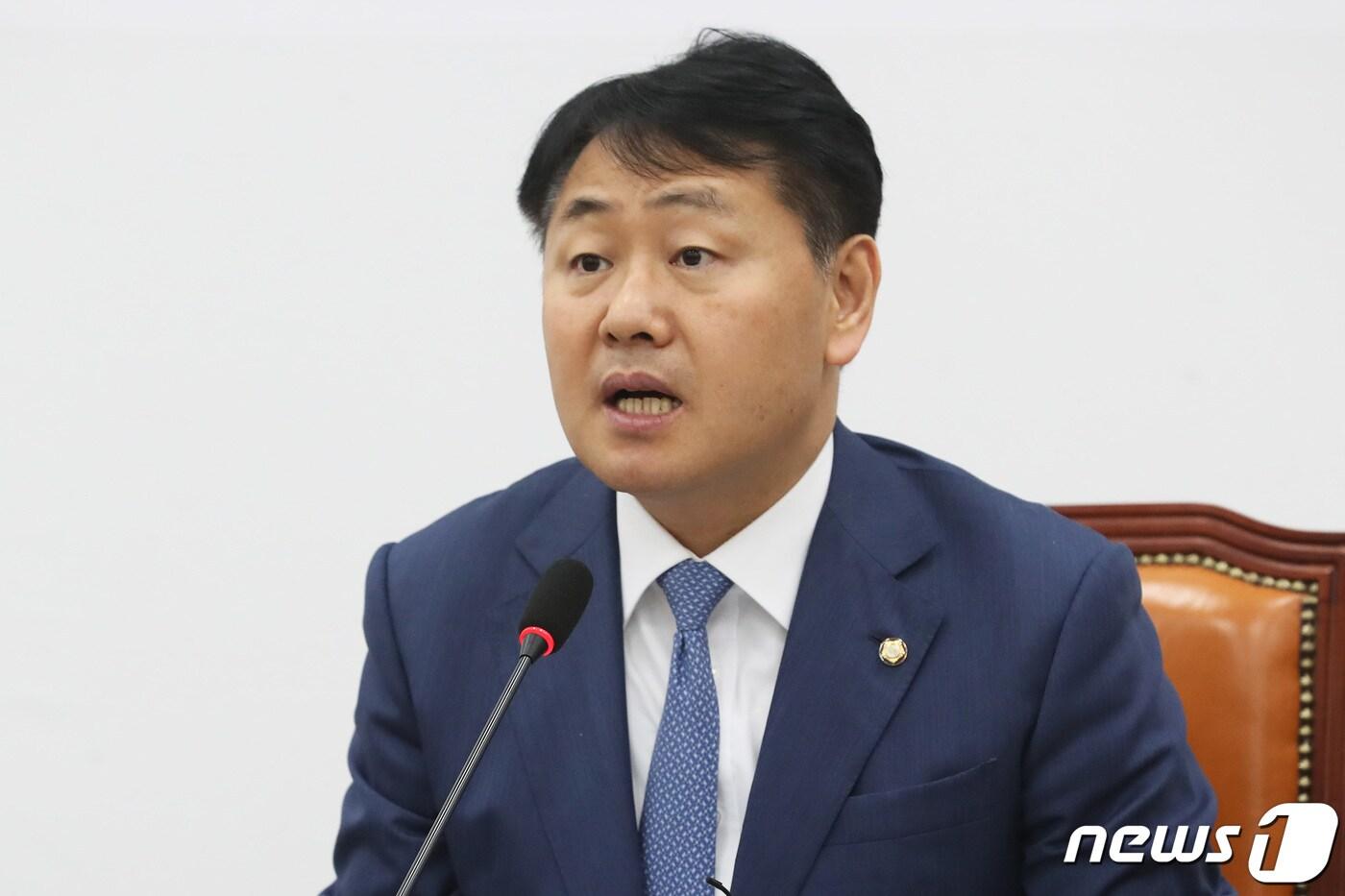 김관영 바른미래당 원내대표가 21일 오전 서울 여의도 국회에서 열린 제38차 원내정책회의에서 모두발언을 하고 있다. 2019.3.21/뉴스1 ⓒ News1 임세영 기자