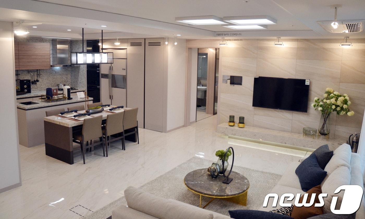 신내역 금강펜테리움 센트럴파크 전용 84㎡ 유니트ⓒ 뉴스1