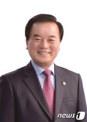 본문 이미지 - 자유한국당 정갑윤 의원. ⓒ 뉴스1
