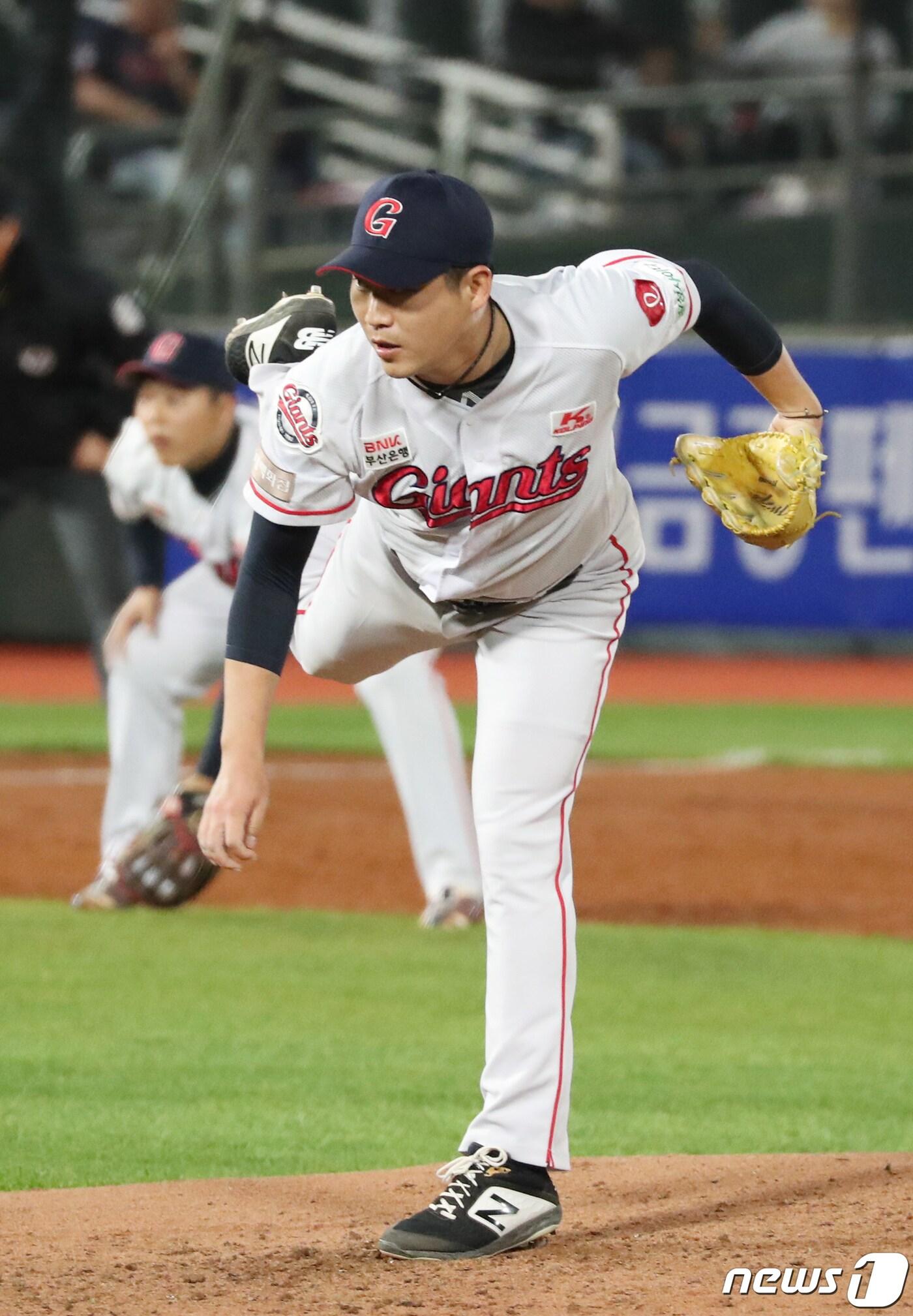 본문 이미지 - 롯데 자이언츠 이인복. /뉴스1 ⓒ News1 여주연 기자