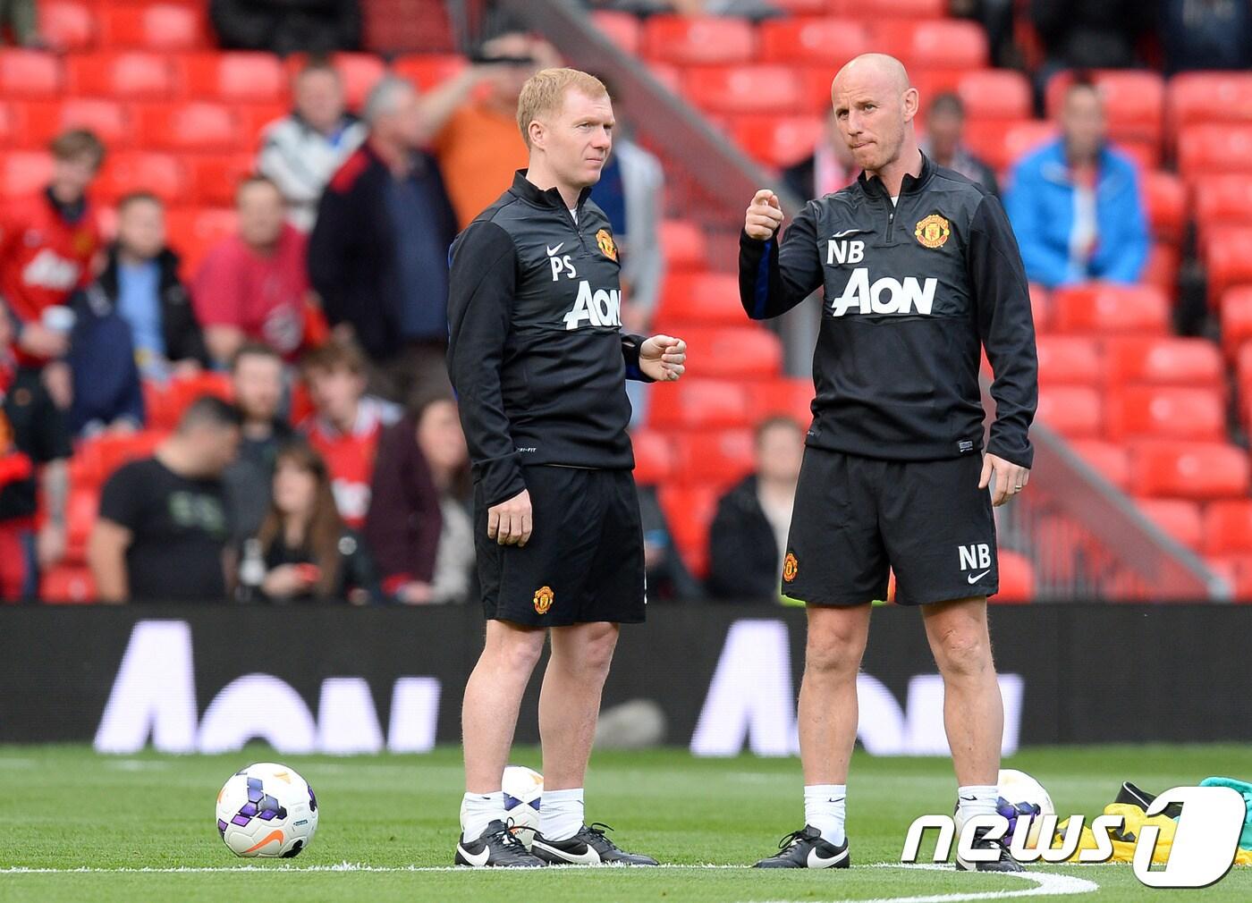 본문 이미지 - 폴 스콜스(왼쪽)와 니키 버트./뉴스1 DB ⓒ AFP=뉴스1