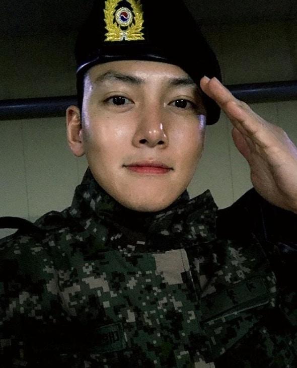 본문 이미지 - 지창욱 인스타그램 ⓒ 뉴스1