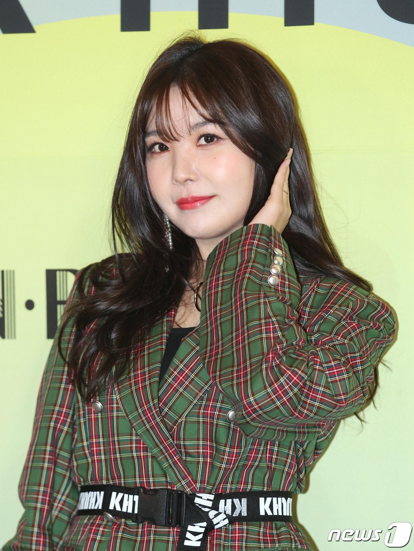 본문 이미지 - 가수 레이나 /뉴스1 ⓒ News1 권현진 기자