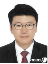 본문 이미지 - 신임 김명섭 경남도 정책공보특별보좌관.(경남도제공)2019.4.30.ⓒ 뉴스1