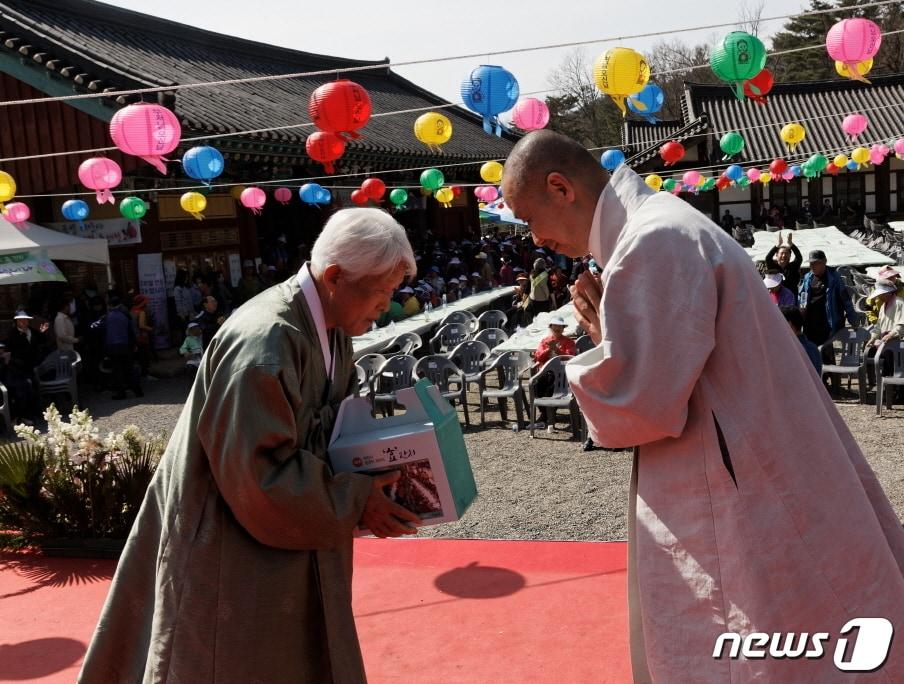 본문 이미지 - 2018 태안사 공양미 300석 효잔치ⓒ 뉴스1