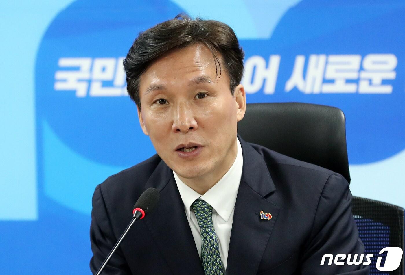 김민석 민주연구원장. ⓒ News1 이종덕 기자