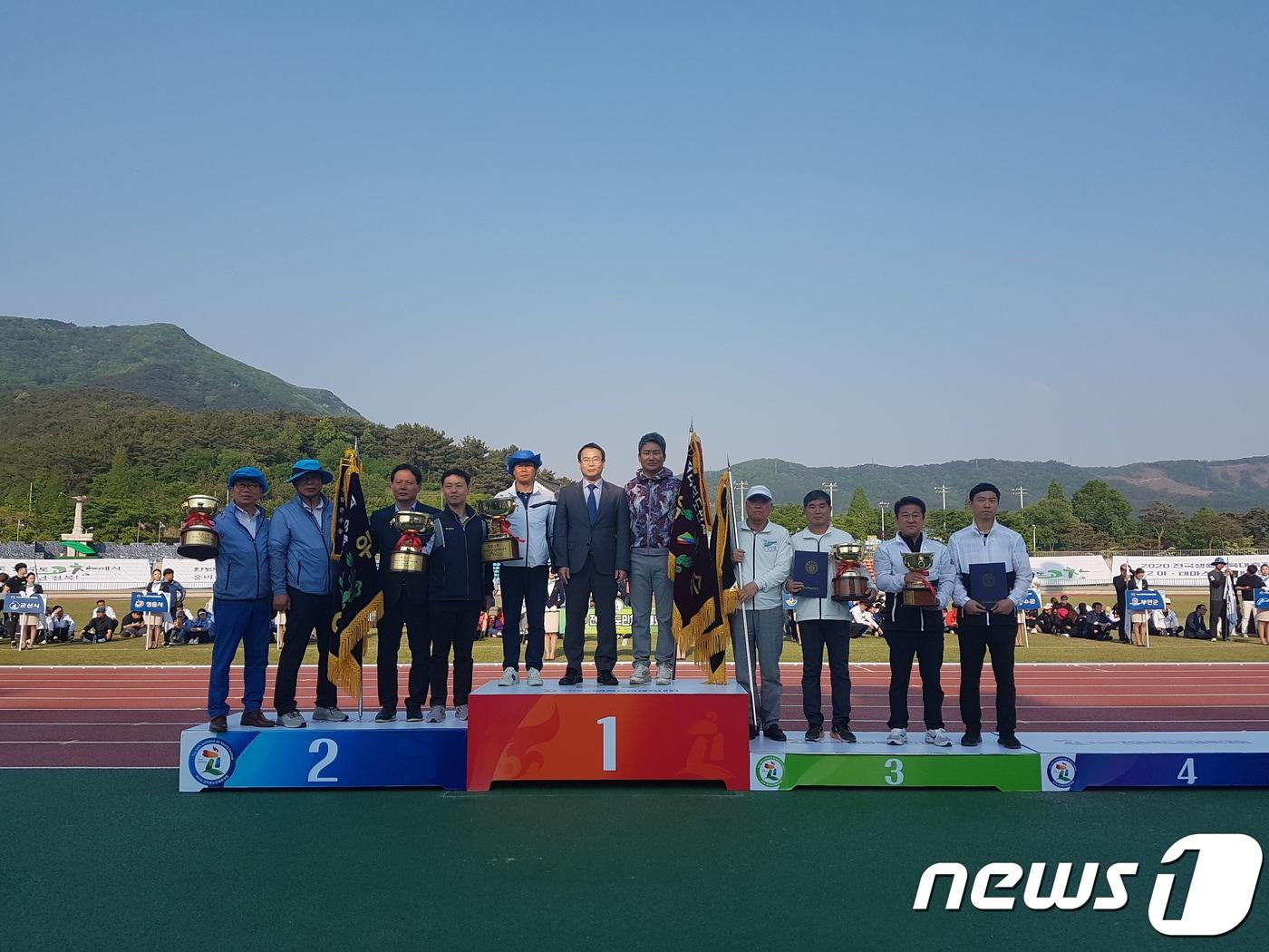 본문 이미지 - 전북 전주시가 제56회 전북 도민체전에서 종합우승을 차지했다. /20190.5.12ⓒ 뉴스1 박제철 기자