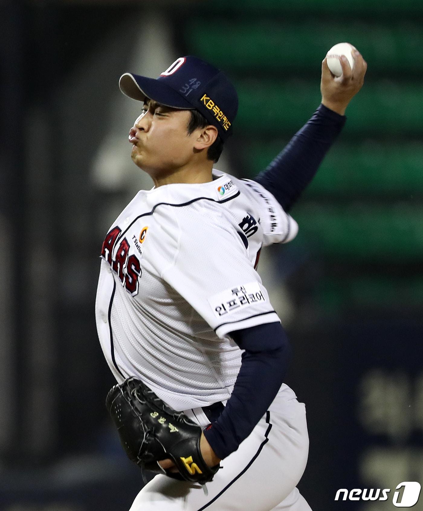 본문 이미지 - 두산 베어스 마무리 투수 이형범. /뉴스1 ⓒ News1 이승배 기자