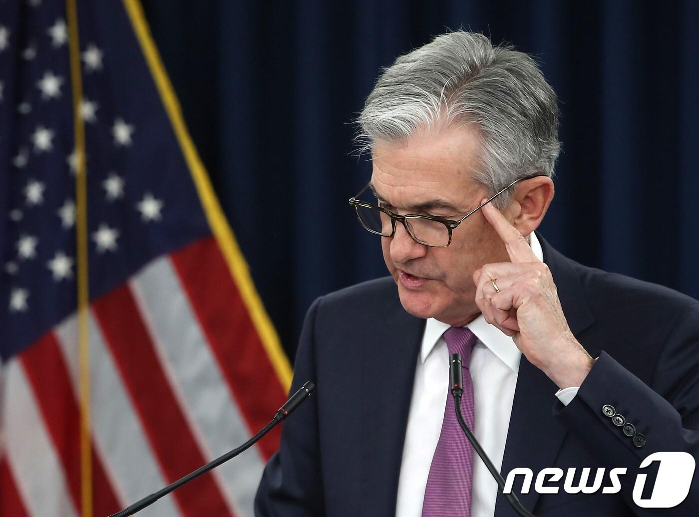 종목 현미경] 금리인하 수혜주는?…증권·배당株 주목 - 뉴스1