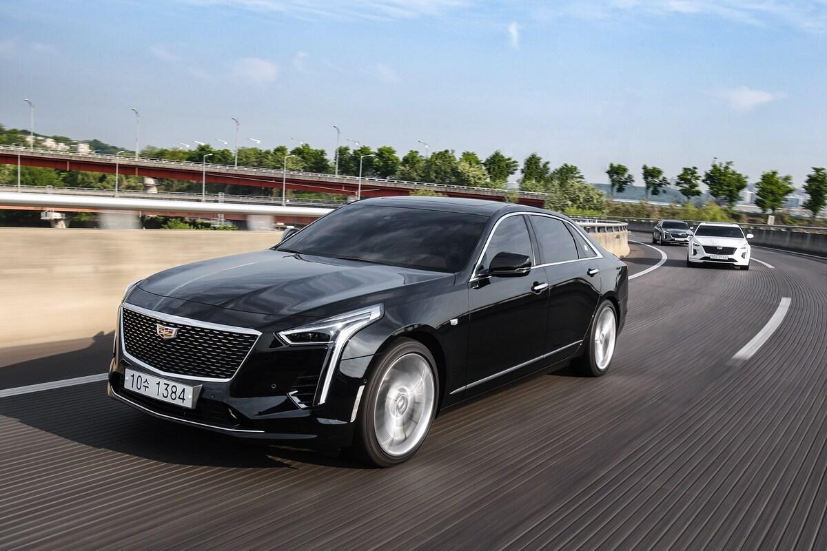 본문 이미지 - 캐딜락 '리본 CT6' 주행 모습. (캐딜락코리아 제공)ⓒ 뉴스1