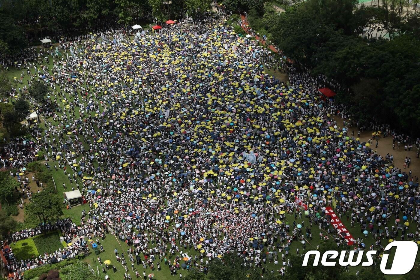 9일 빅토리아 파크에 모인 홍콩의 시민들 ⓒ AFP=뉴스1