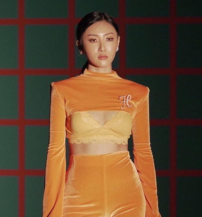 본문 이미지 - 화사 인스타그램 캡처 ⓒ 뉴스1