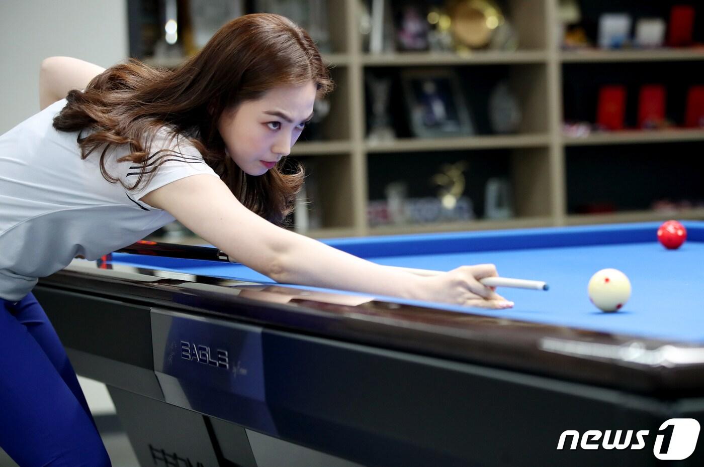 본문 이미지 - 포켓볼에서 3쿠션으로 종목을 바꾼 차유람이 22일부터 26일까지 롯데월드호텔(서울잠실)에서 열리는 '신한금융투자 LPBA 챔피언십'에 와일드카드 자격으로 출전한다. /뉴스1 ⓒ News1 오대일 기자