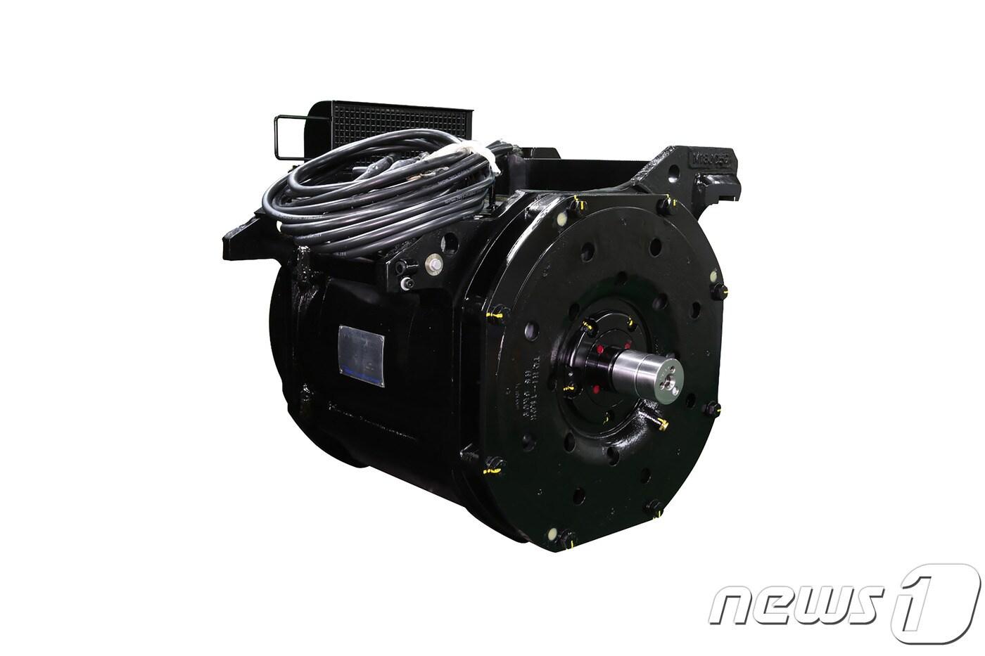 본문 이미지 - 현대로템이 제작한 철도차량용 견인전동기ⓒ 뉴스1