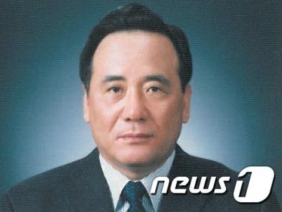 본문 이미지 - '2019년 7월의 자랑스러운 중소기업인'으로 선정된 배조웅 국민레미콘 대표 (중기중앙회 제공) ⓒ 뉴스1