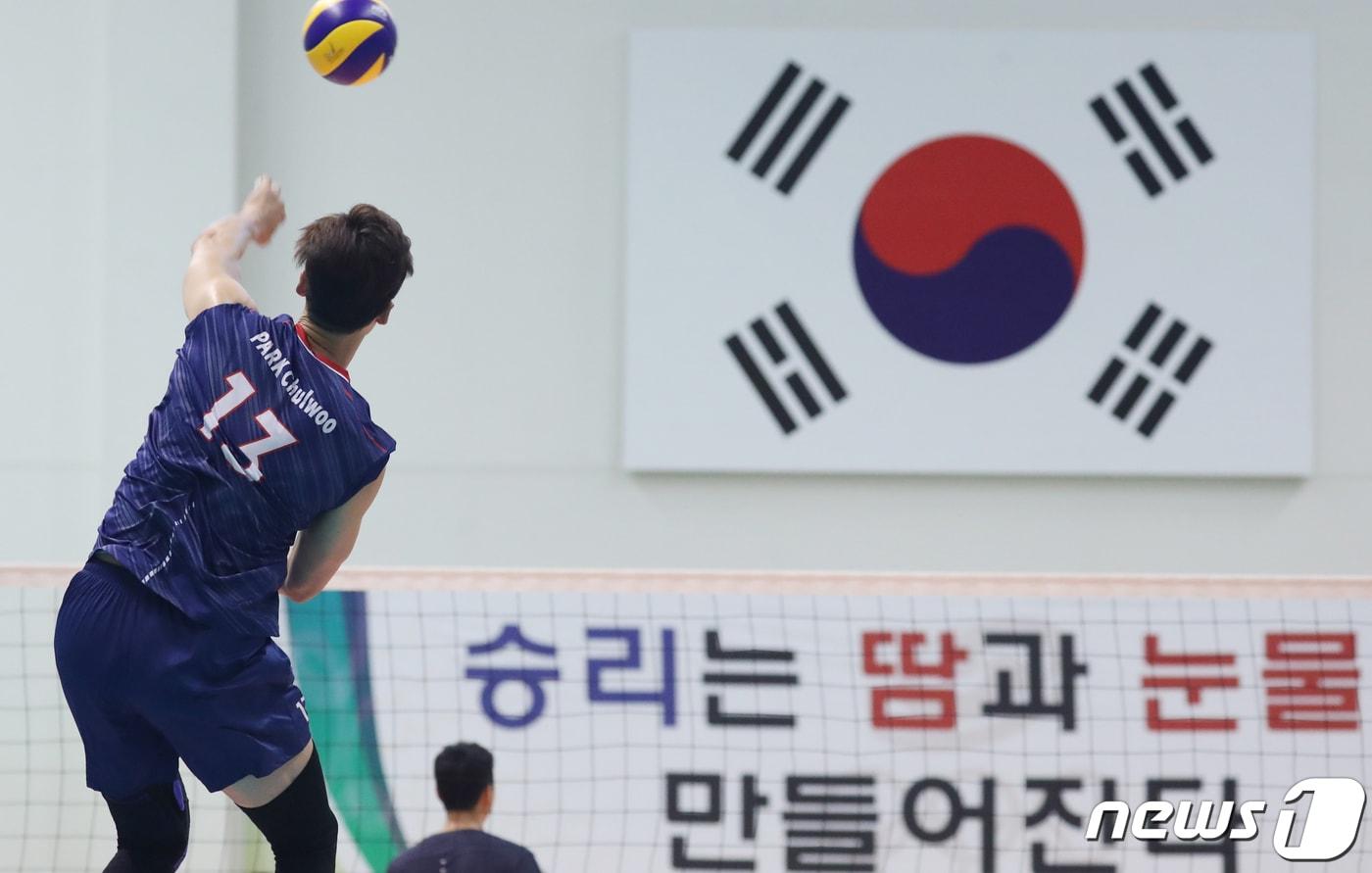 남자배구 국가대표팀 훈련 모습. 뉴스1 ⓒ News1 김용빈 기자