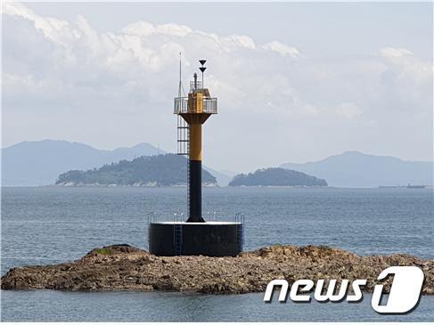 본문 이미지 - 군산 무녀도항 남방등표 /ⓒ 뉴스1