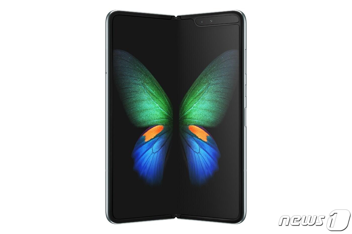 삼성전자가 접이식 스마트폰 ‘갤럭시 폴드(Galaxy Fold)‘를 오는 9월6일 국내 출시한다.2019.7.25/뉴스1