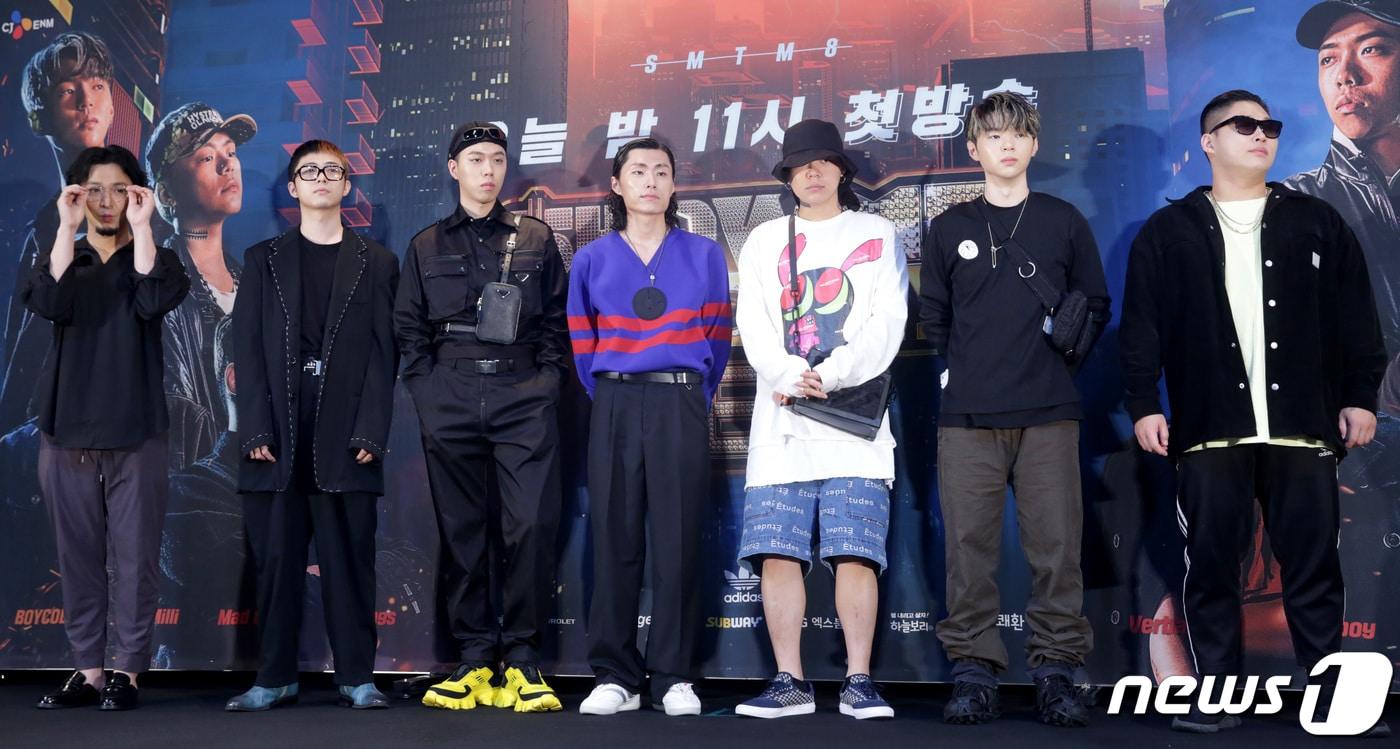 버벌진트(왼쪽부터), 기리보이, 비와이, 밀릭, 키드밀리, 보이콜드, 스윙스가 26일 오전 서울 마포구 상암동 CJ ENM에서 열린 Mnet '쇼미더머니8' 제작 발표회에 참석해 포즈를 취하고 있다. 2019.7.26/뉴스1 ⓒ News1 권현진 기자