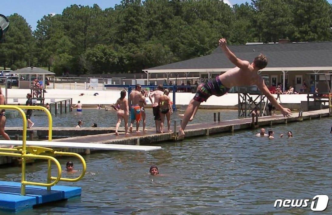 본문 이미지 - 미국 노스캐롤라이나주의 판타지 레이크 워터파크 ⓒ 뉴스1