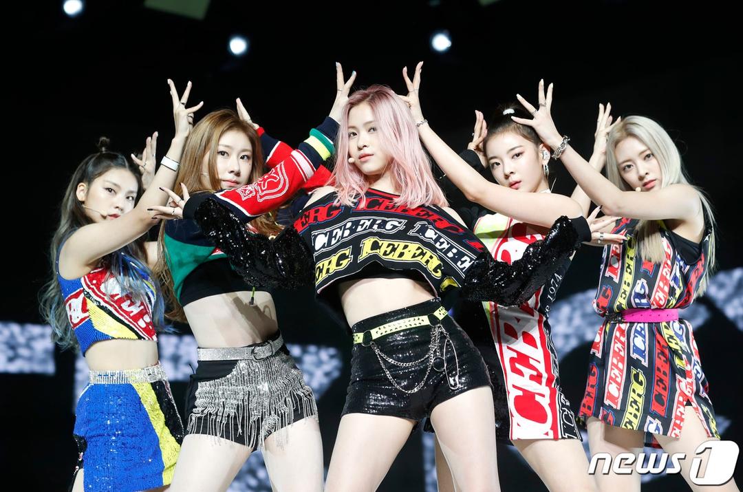 있지, '댓츠 어 노노'로 19일 '엠카' 소환…역주행 불붙인다 - 뉴스1