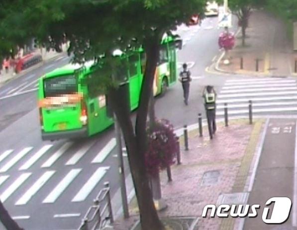 본문 이미지 - (강남경찰서 제공) ⓒ 뉴스1