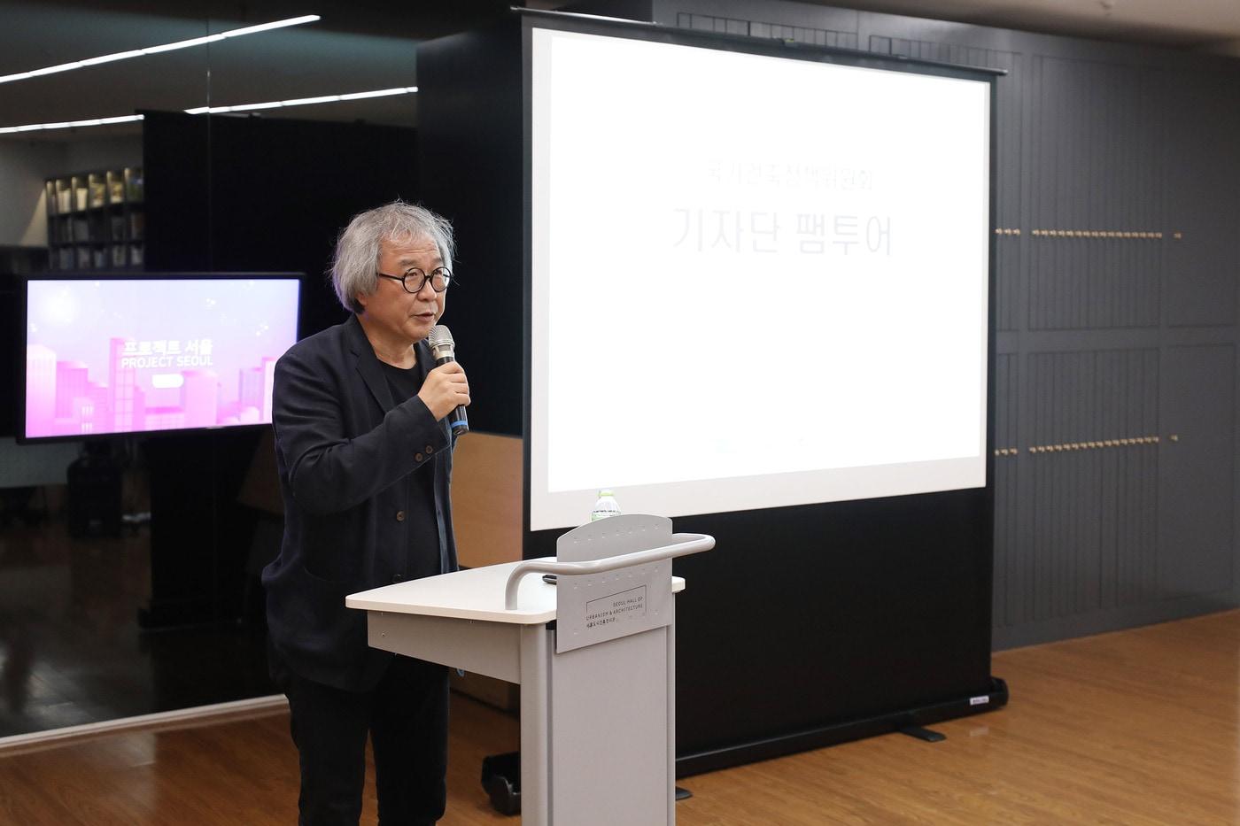 본문 이미지 - 승효상 국가건축정책위원회 위원장 / 국토교통부 제공ⓒ 뉴스1