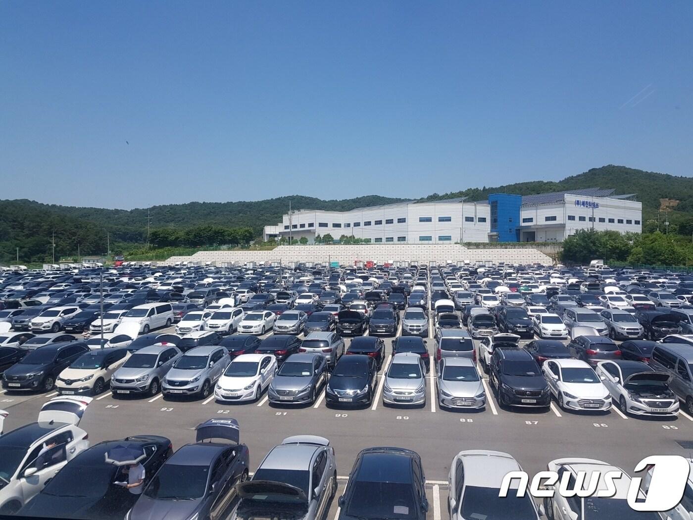 본문 이미지 - 경기도 안성에 위치한 롯데오토옥션ⓒ 뉴스1