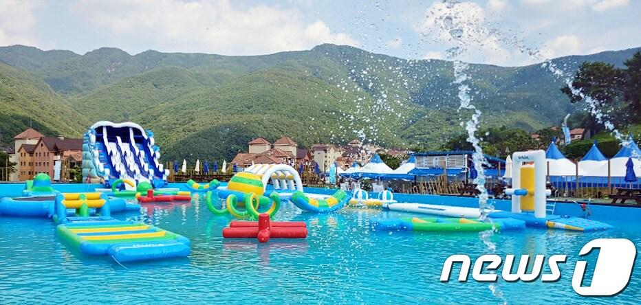 본문 이미지 - SM그룹 탑스텐 동강시스타리조트(대표이사 김성원)는 13일 ‘익사이팅 워터챌린지 워터파크 그랜드 오픈 기념행사’를 개최한다고 밝혔다. (SM그룹 탑스텐 동강시스타리조트 제공) 2019.7.9/뉴스1 ⓒ News1 