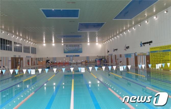 본문 이미지 - 화성시 유앤아이센터 수영장ⓒ 뉴스1
