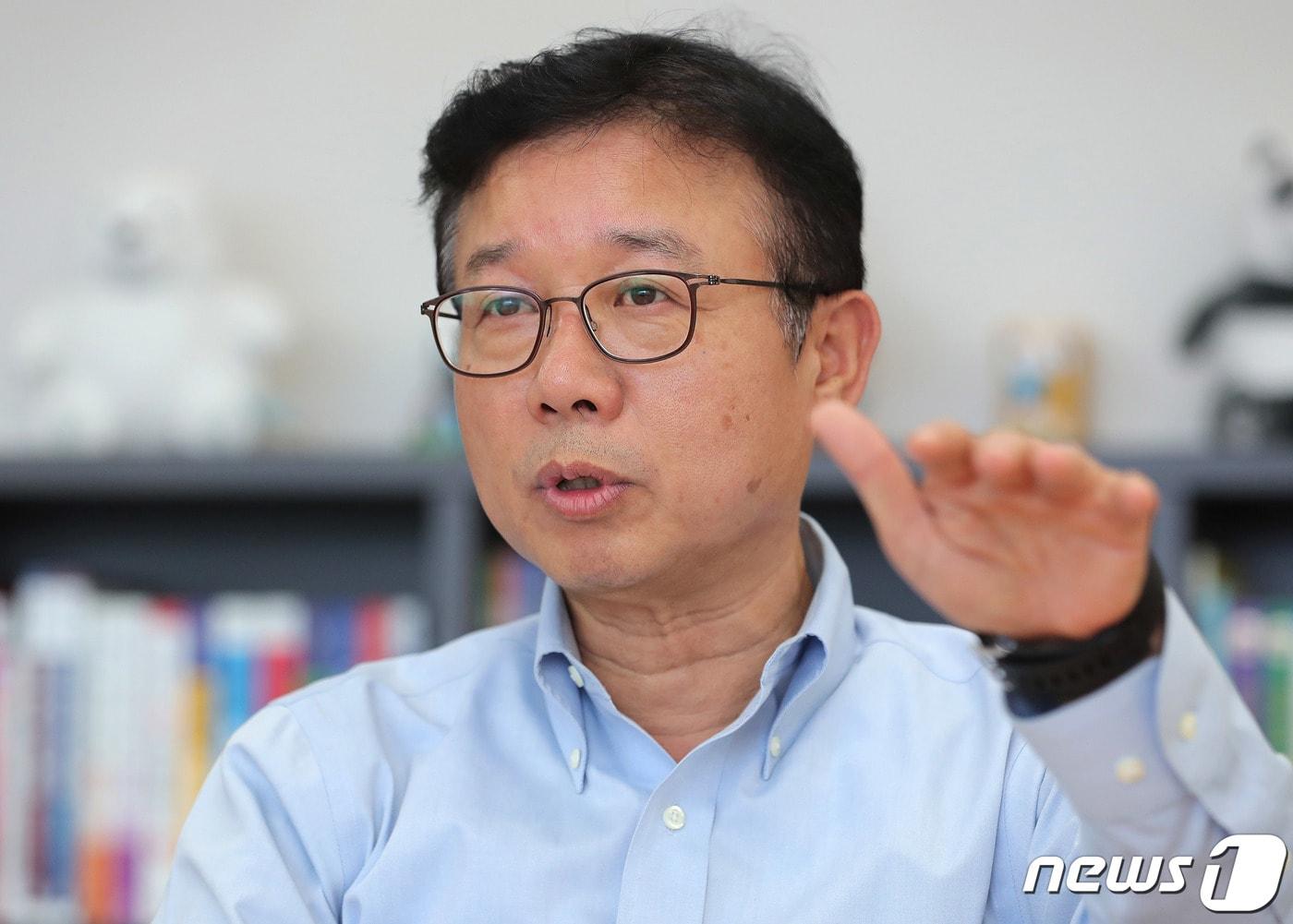 본문 이미지 - 오재환 YBM넷 대표이사가 18일 오후 경기도 성남시 분당구 YBM넷에서 뉴스1과 인터뷰를 하고 있다. 2019.09.18/뉴스1 ⓒ News1 이재명 기자