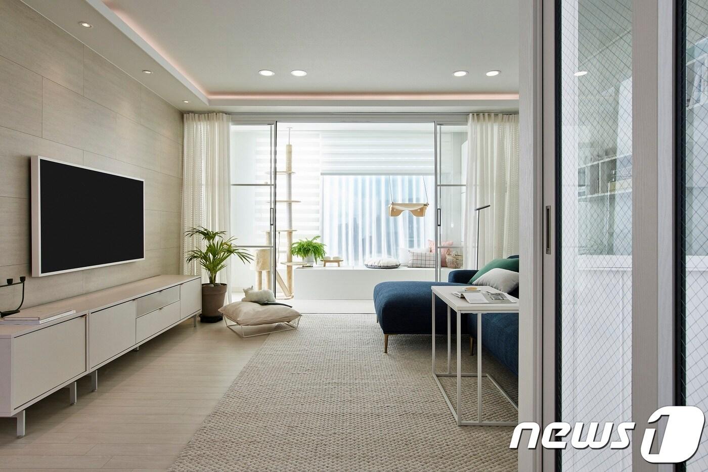 본문 이미지 - 신혼 부부를 위한 59㎡ 라이트내추럴 스타일 거실 ⓒ 뉴스1