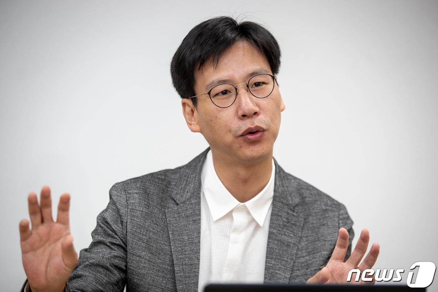 본문 이미지 - 이정환 천재교육 IT본부장이 서울 금천구 천재교육 에듀테크센터에서 뉴스1과 인터뷰하고 있다./뉴스1 ⓒ News1 유승관 기자