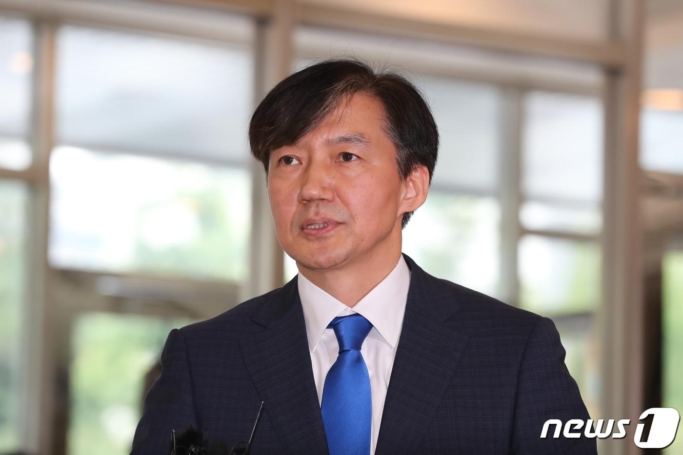 조국 법무부 장관 후보자가 9일 서울 종로구 적선현대빌딩에서 소감을 밝히고 있다.  ⓒ News1 허경 기자