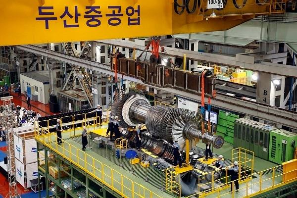 본문 이미지 - 두산중공업 가스터빈 로터 조립체.(두산중공업 제공)ⓒ 뉴스1