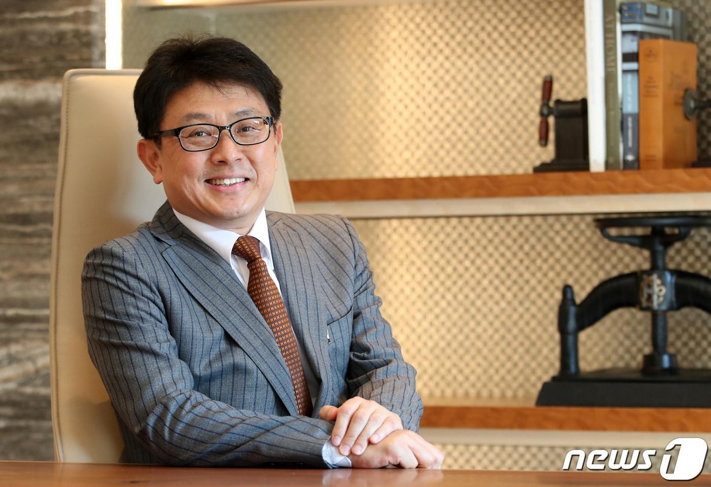 도중섭 워커힐 호텔앤리조트 총괄이 서울 광진구 그랜드 워커힐 프레지덴셜스위트룸에서 민영뉴스통신사 뉴스1과 인터뷰를 하고 있다. 2019.11.04뉴스1 ⓒ News1 오대일 기자