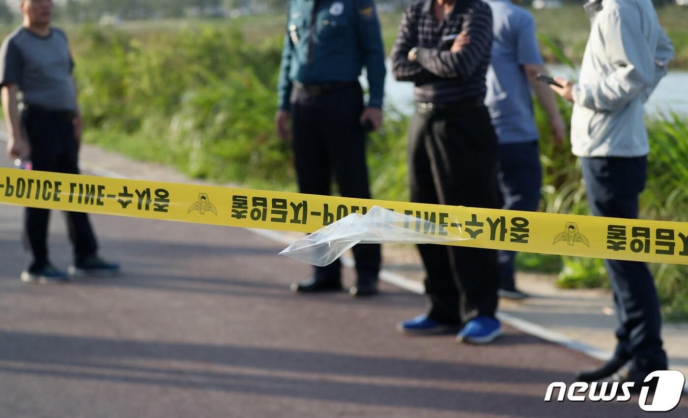 멧돼지 출몰 신고가 접수된 산책로. (자료사진) 2019.9.26/뉴스1