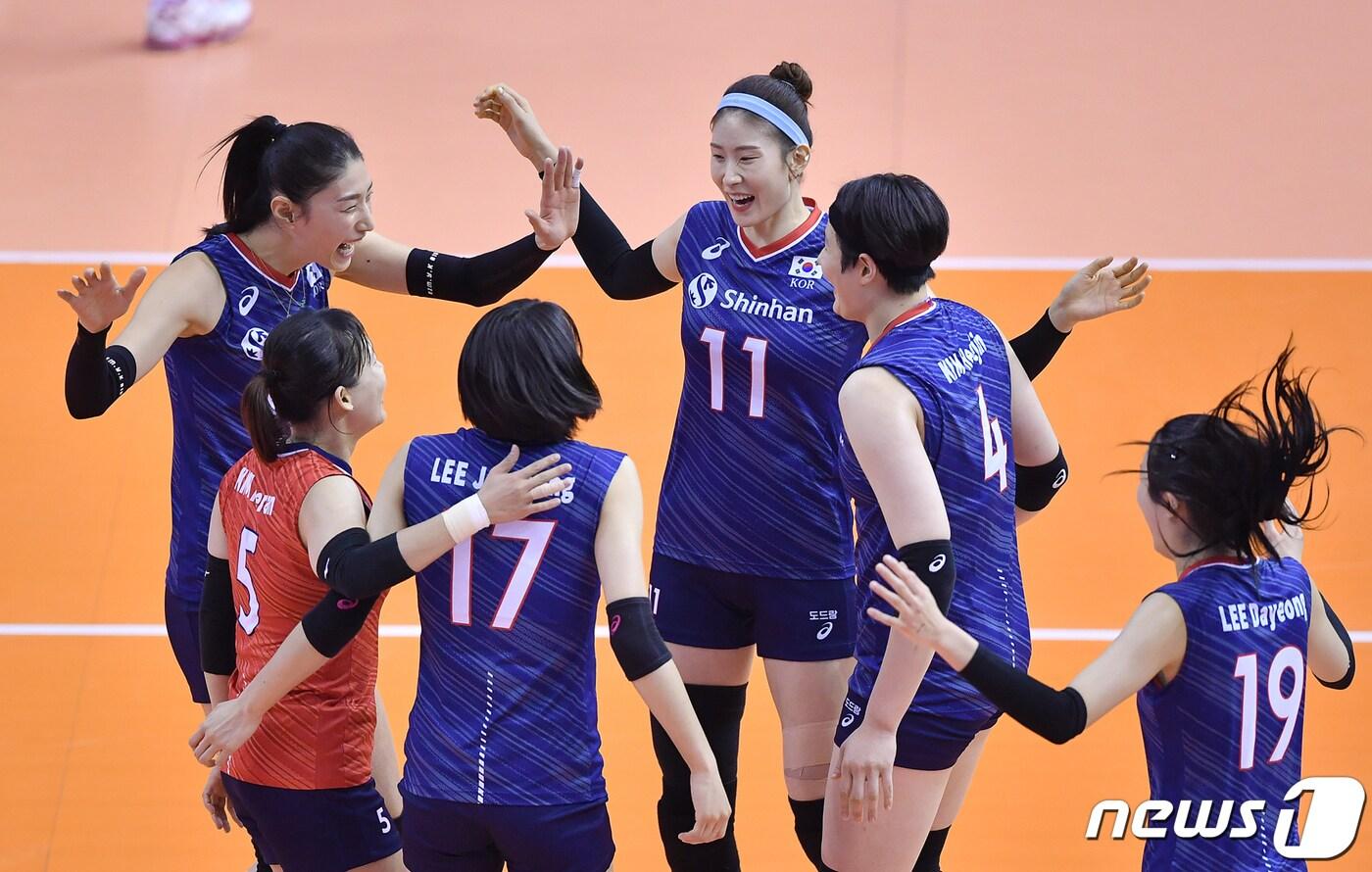 배구연맹, 2020 도쿄올림픽 본선 확정한 女 대표팀에 포상금 1억원 - 뉴스1