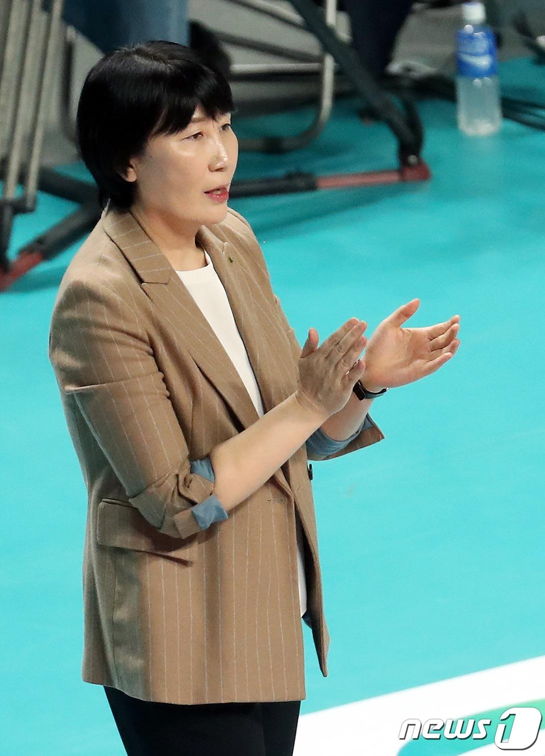 본문 이미지 - 이도희 현대건설 감독. 2020.1.16/뉴스1 ⓒ News1 이동해 기자