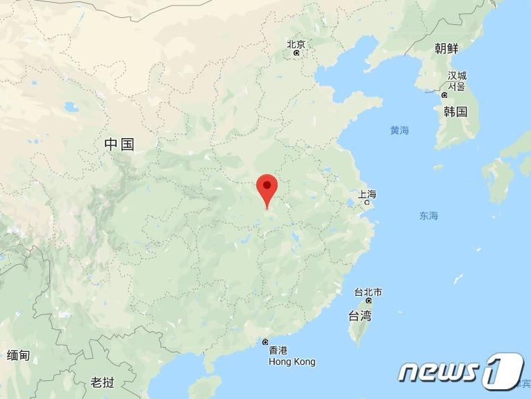 본문 이미지 - 우한 위치도. 빨간색이 우한이다. - 구글 갈무리