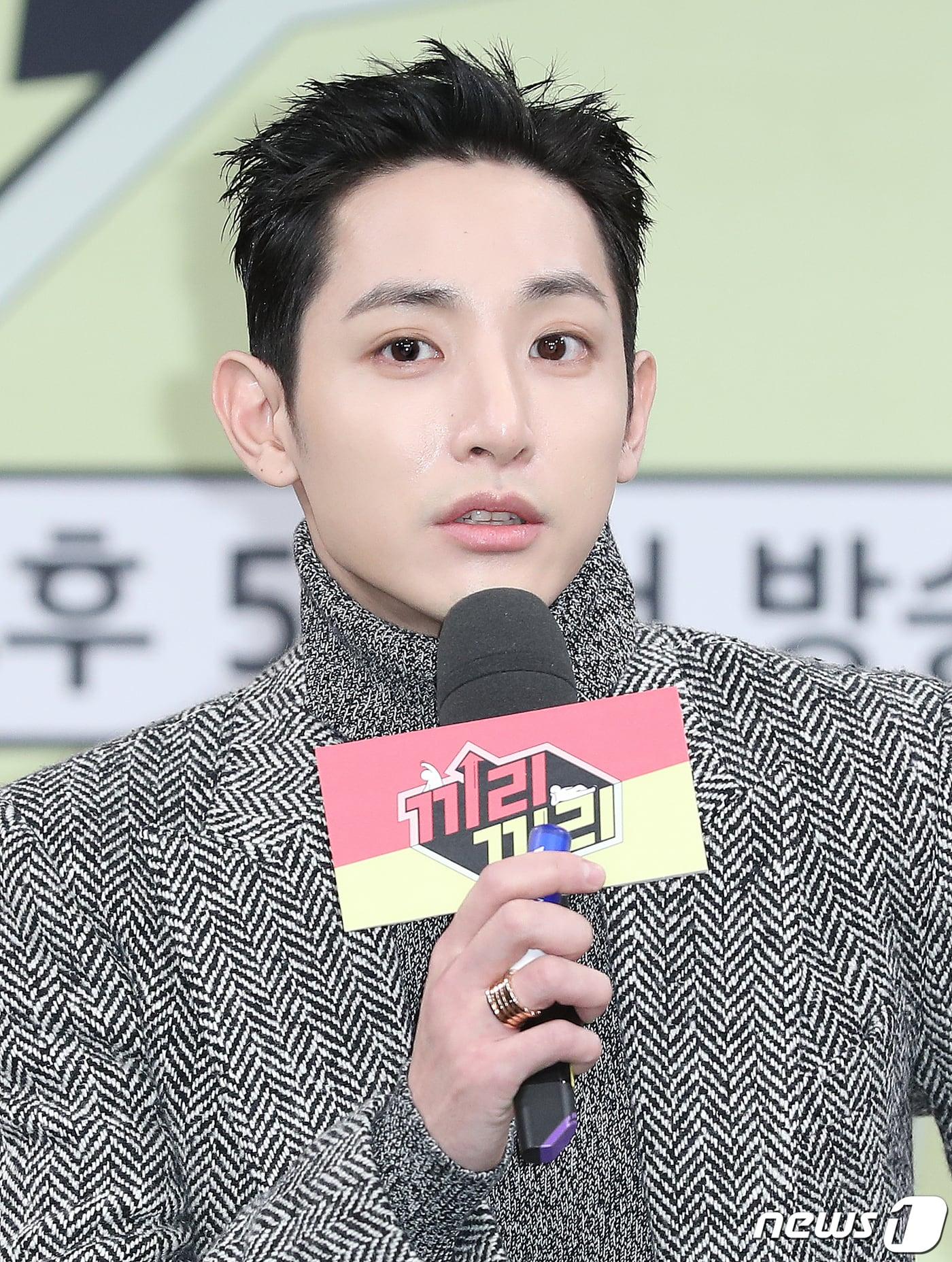 본문 이미지 - 배우 이수혁이 21일 오후 서울 마포구 상암동 MBC 미디어센터에서 열린 MBC ‘끼리끼리’ 제작발표회에 참석해 인사말을 하고 있다. ‘끼리끼리’는 다수의 출연자가 성향‘끼리’ 나뉘어 펼치는 국내 최초 성향 존중 버라이어티로 타고난 성향대로 뭉친 10인의 출연자들이 같은 상황 다른 텐션으로 시청자들에게 재미와 공감, 웃음을 선사할 예정이다. 2020.1.21/뉴스1 ⓒ News1 김진환 기자