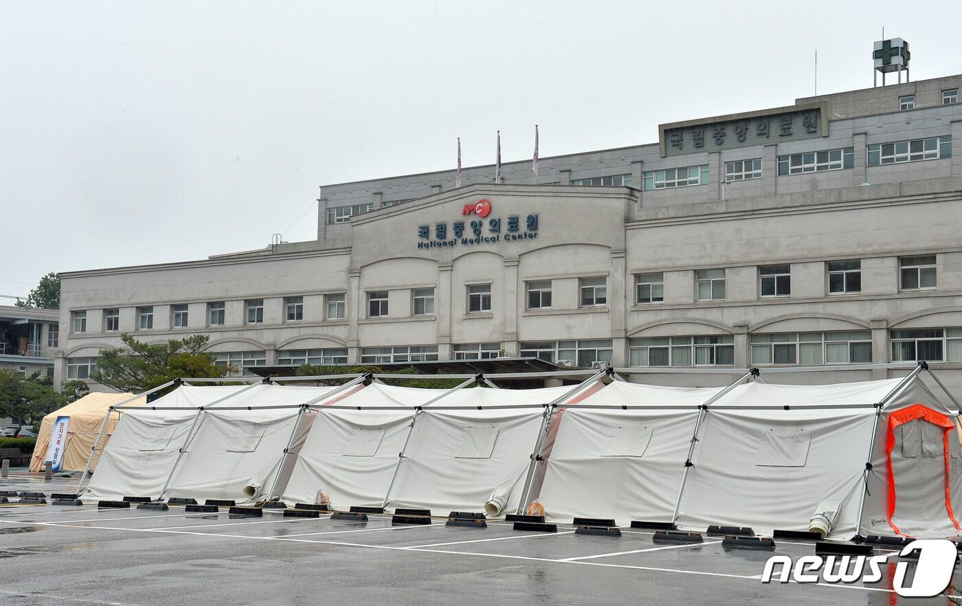 본문 이미지 - 신종 코로나바이러스 감염증(우한페렴) 환자들이 입원 중인 국립중앙의료원 모습. (뉴스1 DB) 2020.1.24/뉴스1